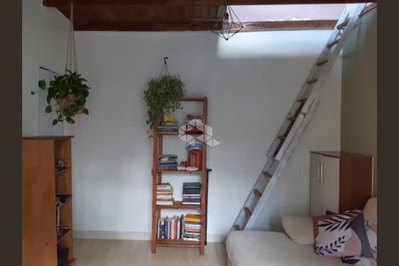 14_photo/9527442b0f.7be7a474fdeed64f-ATLAS-a0f79b90-40c5-4249-811f-1ec65e5e8e11.jpg de casa à venda com 3 quartos, 80m² em Sambaqui, Florianópolis