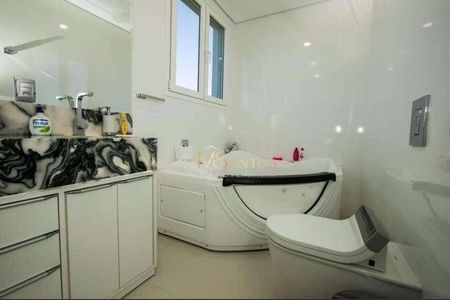 6_photo/9527444291.f6ee4f8dca2fb9c7-ATLAS-15764fbc-c57b-47eb-ab65-7c3d080bc191.jpg de casa à venda com 4 quartos, 600m² em Jurerê Internacional, Florianópolis