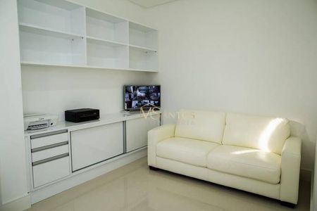 18_photo/9527444291.f6ee4f8dca2fb9c7-ATLAS-8c0c3b0b-8621-4b8d-a447-52683c570e5d.jpg de casa à venda com 4 quartos, 600m² em Jurerê Internacional, Florianópolis