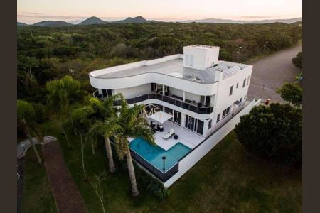 5_photo/9527444291.f6ee4f8dca2fb9c7-ATLAS-cbcff27d-9243-42e7-8c56-94c8685f5e7b.jpg de casa à venda com 4 quartos, 600m² em Jurerê Internacional, Florianópolis