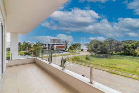 26_photo/95274442c5.aef4de6394ba8e6d-ATLAS-c6b14dbb-e988-426d-a909-0fadbb4620c2.jpg de casa à venda com 5 quartos, 500m² em Jurerê Internacional, Florianópolis