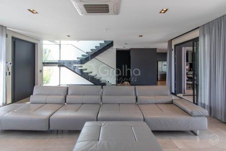 6_photo/95274442cd.1421303aa7be2334-ATLAS-6a3ebe33-fa08-49e0-856f-13fccfc976bf.jpg de casa para alugar com 5 quartos, 513m² em Jurerê Internacional, Florianópolis