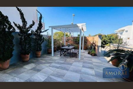 19_photo/952744432b.b7c193eb1c835ac2-ATLAS-d77e32ec-a4e6-40a9-bdd8-ef388e03e27b.jpg de casa à venda com 4 quartos, 486m² em Jurerê Internacional, Florianópolis