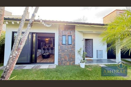 3_photo/95274457e9.f04eb875c589874c-ATLAS-ddc6c7cf-a74c-459b-bf17-815a03acc36a.jpg de casa à venda com 3 quartos, 165m² em Jurerê Internacional, Florianópolis