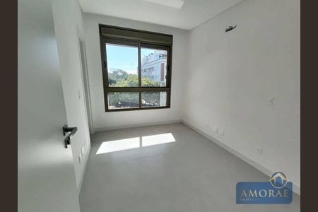 8_photo/95274457eb.b1aec2708ea54b74-ATLAS-6c9e159f-5bea-4bb7-afd7-24bb72809c47.jpg de apartamento à venda com 2 quartos, 74m² em Jurerê Internacional, Florianópolis