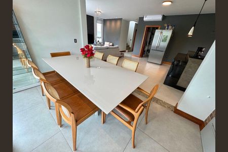 39_photo/9527445805.04a823dc9d4d949a-ATLAS-68aee2cd-88fd-4d59-a0b1-fbb691cc742e.jpg de casa à venda com 4 quartos, 243m² em Jurerê Internacional, Florianópolis