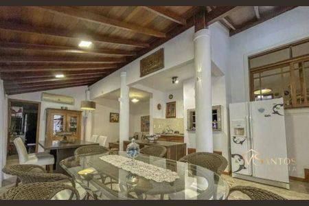 5_photo/9527445877.c197889b3f049bc6-ATLAS-b2d427ee-d20e-40a4-99dd-29b2f22edcf4.jpg de casa à venda com 5 quartos, 520m² em Jurerê, Florianópolis