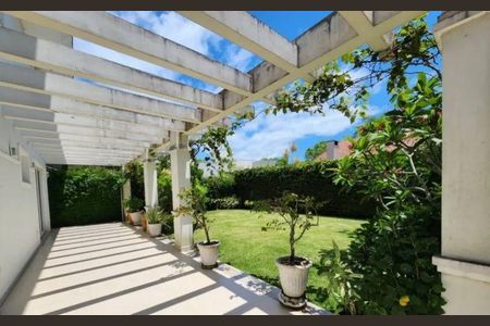 12_photo/952744589b.72c99cad9401b729-ATLAS-e656158e-4d43-4e7a-bb97-22b54749c842.jpg de casa à venda com 4 quartos, 380m² em Jurerê Internacional, Florianópolis