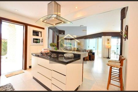 11_photo/952744589b.ae537c11cfa6cc3a-ATLAS-e0205a95-348a-4f2b-9b8c-aa88a64c616d.jpg de casa para alugar com 7 quartos, 350m² em Jurerê Internacional, Florianópolis