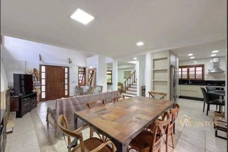 5_photo/9527445907.ce0e127f29cc1409-ATLAS-ce1a779b-e79a-4f66-aa92-94e339dbc3c3.jpg de casa à venda com 3 quartos, 380m² em Jurerê Internacional, Florianópolis