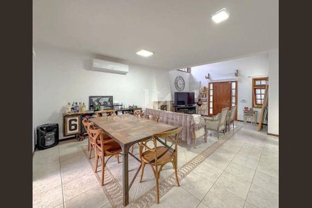 18_photo/9527445907.ce0e127f29cc1409-ATLAS-e0d926ce-e4f6-4349-9b81-f53a14fdee22.jpg de casa à venda com 3 quartos, 230m² em Jurerê Internacional, Florianópolis