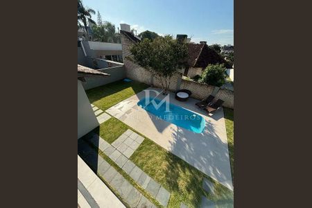 11_photo/9527445923.f9fd596f8c1c84e9-ATLAS-2aab8b5b-fd3e-456a-a6e8-191ab7d802ab.jpg de casa à venda com 4 quartos, 350m² em Jurerê, Florianópolis