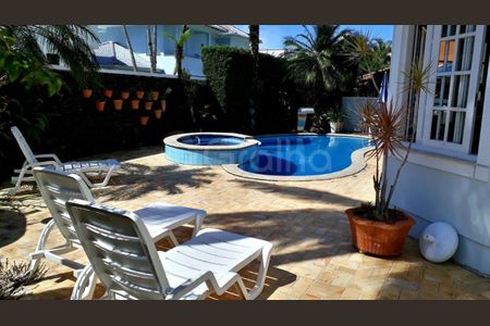 16_photo/9527445947.f468b0c7bf094498-ATLAS-85aede92-8076-4a7f-b9ce-ac12dd4ae6a6.jpg de casa à venda com 4 quartos, 378m² em Jurerê Internacional, Florianópolis