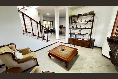 11_photo/95274459af.5f442c436abea341-ATLAS-d7ea9cfd-94a2-4628-bc20-49ab1c149f61.jpg de casa à venda com 3 quartos, 230m² em Jurerê Internacional, Florianópolis