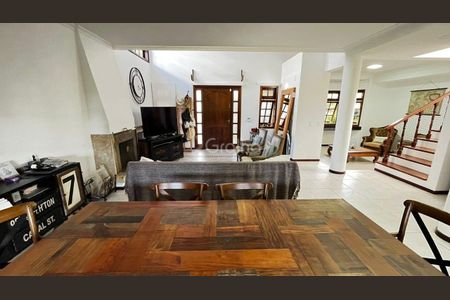 6_photo/95274459af.5f442c436abea341-ATLAS-e6abe5d8-5fa9-41d4-aa94-aad5a3f8e201.jpg de casa à venda com 3 quartos, 230m² em Jurerê Internacional, Florianópolis