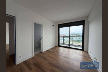 11_photo/9527445a3f.2c9ae8535be52619-ATLAS-968962db-360c-4de4-83d1-e8897b9d2bd8.jpg de apartamento à venda com 3 quartos, 235m² em Jurerê Internacional, Florianópolis