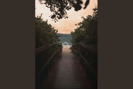 18_photo/9527445a3f.d7522cf103059bb1-ATLAS-1237f89a-1155-4554-821d-e832034d60f3.jpg de apartamento à venda com 3 quartos, 235m² em Jurerê Internacional, Florianópolis