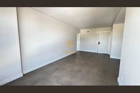 3_photo/9527445c3d.005b2c2c0d5e94b6-ATLAS-619826b7-b080-4b8e-a5bc-a7d5f1e88132.jpg de apartamento à venda com 2 quartos, 75m² em Jurerê Internacional, Florianópolis