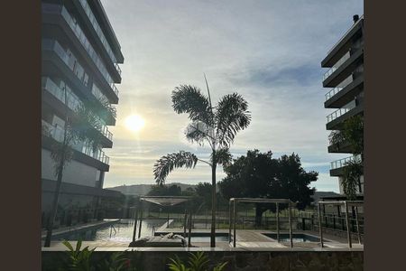 3_photo/9527445c6d.7835f99aa511ea18-ATLAS-138ecfde-9a37-40d0-a566-2f8d752b4b32.jpg de apartamento à venda com 2 quartos, 77m² em Jurerê Internacional, Florianópolis