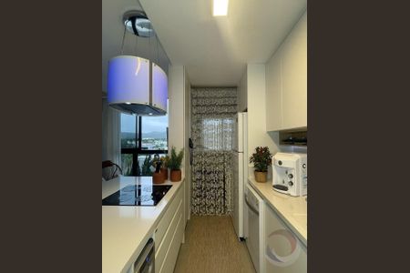 13_photo/9527445cd7.6dbd98fa56f61e30-ATLAS-3b2040ca-b2b9-47be-815c-1e9b4dcc80ba.jpg de apartamento à venda com 2 quartos, 90m² em Jurerê Internacional, Florianópolis