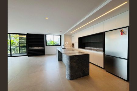 27_photo/9527445cd7.7a37549eceeba21f-ATLAS-e5289755-afc0-480e-8ac3-e64efc1c3d17.jpg de apartamento à venda com 3 quartos, 223m² em Jurerê Internacional, Florianópolis