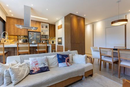 3_photo/9527445cd7.7bcea12aab2dfbb0-ATLAS-c292624e-698d-470d-866a-4d7f97c45b2d.jpg de apartamento à venda com 3 quartos, 185m² em Jurerê Internacional, Florianópolis