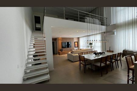 16_photo/9527445cd7.8b78535d00d561d2-ATLAS-e62bfef8-8c5b-421b-bcc2-d53409d8c889.jpg de apartamento à venda com 4 quartos, 206m² em Jurerê Internacional, Florianópolis