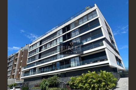 3_photo/9527445ce3.13db0d1448b2a88d-ATLAS-dd3a1086-e3e0-4934-83e3-e447475234eb.jpg de apartamento à venda com 2 quartos, 67m² em Jurerê, Florianópolis