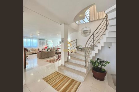 6_photo/9527445d09.c1dc00249eefaead-ATLAS-3bdfe10e-2f43-41c4-9d2f-7ab8aae80003.jpg de casa para alugar com 7 quartos, 880m² em Jurerê Internacional, Florianópolis