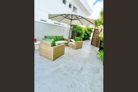 9_photo/9527445d11.8a734c1c2a3b006e-ATLAS-31e8d0bd-20a5-41b5-aa40-c9aa7e95bb16.jpg de casa à venda com 4 quartos, 465m² em Jurerê, Florianópolis