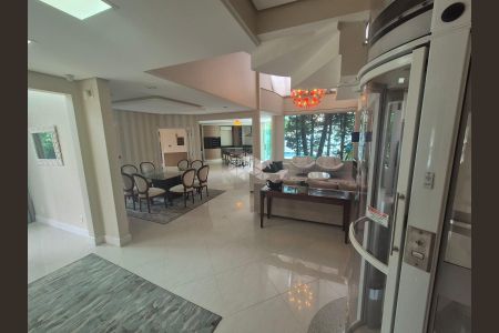 24_photo/9527445d11.8a734c1c2a3b006e-ATLAS-825d5f51-d5a2-4bad-af3b-7f3dcc1f47ae.jpg de casa à venda com 4 quartos, 465m² em Jurerê, Florianópolis