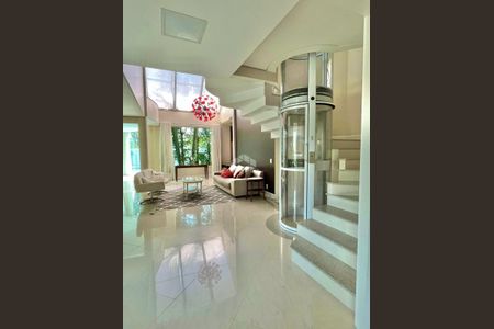 4_photo/9527445d11.8a734c1c2a3b006e-ATLAS-ae05fe69-5f8f-400e-adf6-794aaa6f84ad.jpg de casa à venda com 4 quartos, 465m² em Jurerê, Florianópolis