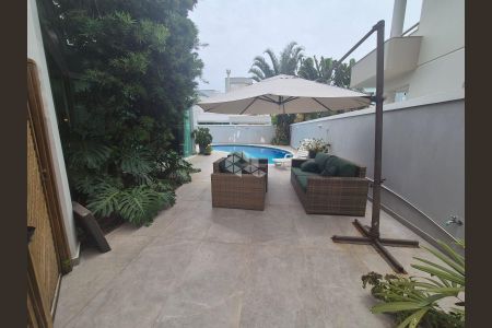 17_photo/9527445d11.8a734c1c2a3b006e-ATLAS-cf25f188-50ff-4ae5-9219-60ede2d571fb.jpg de casa à venda com 4 quartos, 465m² em Jurerê, Florianópolis