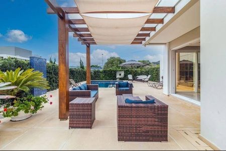 5_photo/9527445d15.751bca41ac608a7d-ATLAS-4dfd07bf-602f-4ad6-aeae-2dbc49b1fa11.jpg de casa para alugar com 5 quartos, 550m² em Jurerê Internacional, Florianópolis