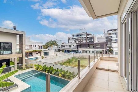 33_photo/9527445d15.751bca41ac608a7d-ATLAS-4fa5a7aa-dc5e-42fd-8cec-cc39f023997e.jpg de casa para alugar com 5 quartos, 550m² em Jurerê Internacional, Florianópolis