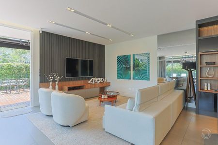 3_photo/9527445d43.9445d083dc68a5ac-ATLAS-d4f7bc93-e9a8-4c2d-ada5-d91f49ed214e.jpg de casa à venda com 6 quartos, 433m² em Jurerê, Florianópolis