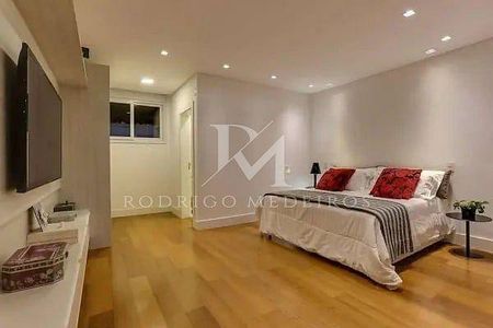 7_photo/9527445d4d.0f81dd1a9a4f6ffb-ATLAS-d9bf7607-3745-42e3-9992-b33d6559dc41.jpg de casa à venda com 3 quartos, 300m² em Jurerê Internacional, Florianópolis