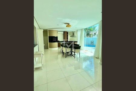 16_photo/9527445d6d.e6f02a1e96aef2b1-ATLAS-4a15be61-c2fc-439e-bc40-6dac1b925422.jpg de casa à venda com 4 quartos, 465m² em Jurerê Internacional, Florianópolis