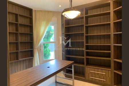 27_photo/9527445d6d.e6f02a1e96aef2b1-ATLAS-afd60c71-ef7d-4c2f-bfa4-8e9272ced985.jpg de casa à venda com 4 quartos, 465m² em Jurerê Internacional, Florianópolis