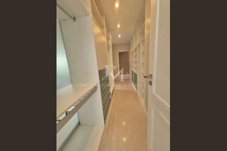 31_photo/9527445d6d.e6f02a1e96aef2b1-ATLAS-db0f9102-87fd-49cd-b68f-e51d121d713e.jpg de casa à venda com 4 quartos, 465m² em Jurerê Internacional, Florianópolis