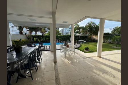 24_photo/9527445d6d.f2c8c659ffa0a6bc-ATLAS-6a67e152-80a0-411b-bf8e-cc82bd8b6644.jpg de casa à venda com 5 quartos, 605m² em Jurerê Internacional, Florianópolis