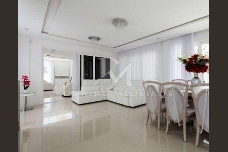 10_photo/9527445d6f.4d21696e34f451c0-ATLAS-70d2a8f3-05a4-47fd-85b1-6271b2f0c2ec.jpg de casa à venda com 5 quartos, 739m² em Jurerê, Florianópolis