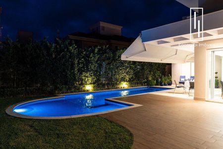 21_photo/9527445d77.751bca41ac608a7d-ATLAS-e006a02d-bcc3-4d4c-9431-110e042256ce.jpg de casa à venda com 4 quartos, 429m² em Jurerê Internacional, Florianópolis