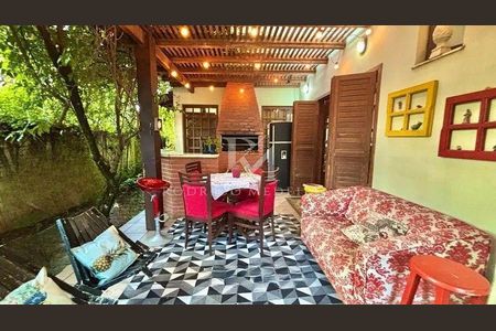 6_photo/9527445dc3.df2406aa61ba3211-ATLAS-02a629bf-3298-4360-ac2e-aab2d9f013a1.jpg de casa à venda com 5 quartos, 316m² em Jurerê, Florianópolis