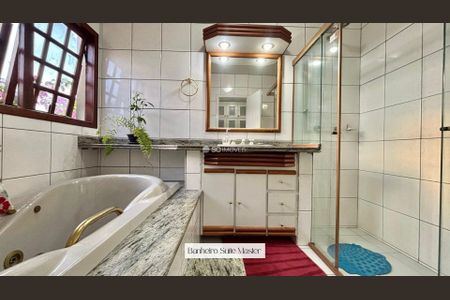 2_photo/9527445dc3.df2406aa61ba3211-ATLAS-1d6bfaa9-30c7-402c-a314-5c03bf13b9ac.jpg de casa à venda com 5 quartos, 317m² em Jurerê, Florianópolis