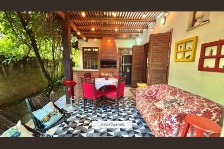 3_photo/9527445dc3.df2406aa61ba3211-ATLAS-348a24ea-bdbe-4f65-9da8-037276ee1700.jpg de casa à venda com 5 quartos, 317m² em Jurerê, Florianópolis