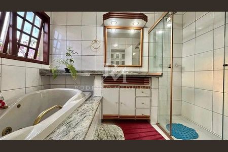 18_photo/9527445dc3.df2406aa61ba3211-ATLAS-ad1c2249-265c-4327-9c2e-9fb0b550bea1.jpg de casa à venda com 5 quartos, 316m² em Jurerê, Florianópolis