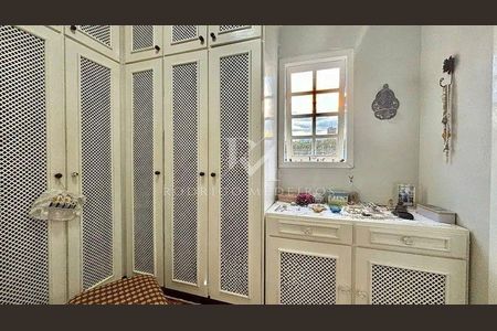 17_photo/9527445dc3.df2406aa61ba3211-ATLAS-d7a86b9e-f793-4deb-bfc4-bd24e3c97e11.jpg de casa à venda com 5 quartos, 316m² em Jurerê, Florianópolis