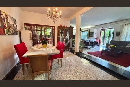 9_photo/9527445dc3.df2406aa61ba3211-ATLAS-e5020739-2bfb-4add-a1dd-7b06b98e9c79.jpg de casa à venda com 5 quartos, 316m² em Jurerê, Florianópolis