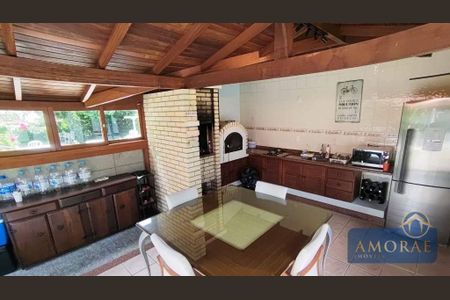 9_photo/9527445dc5.8cbbc6e43ead3576-ATLAS-47047378-3159-45c7-9dcd-e85299877d9e.jpg de casa à venda com 4 quartos, 220m² em Jurerê, Florianópolis